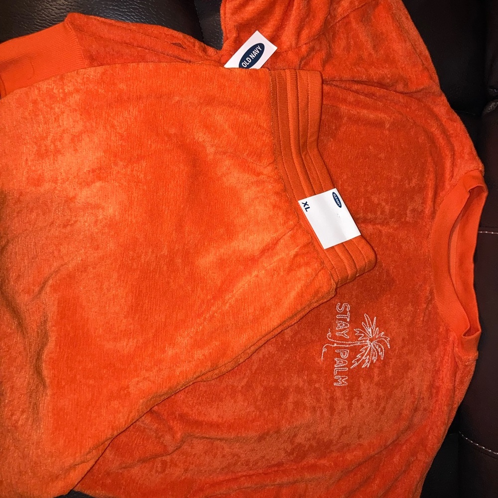 2 pc summer vacation wear. Shirt (L) shorts (XL)